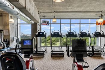 Allure Hermann Park | 6,000 ft² Fitness Center